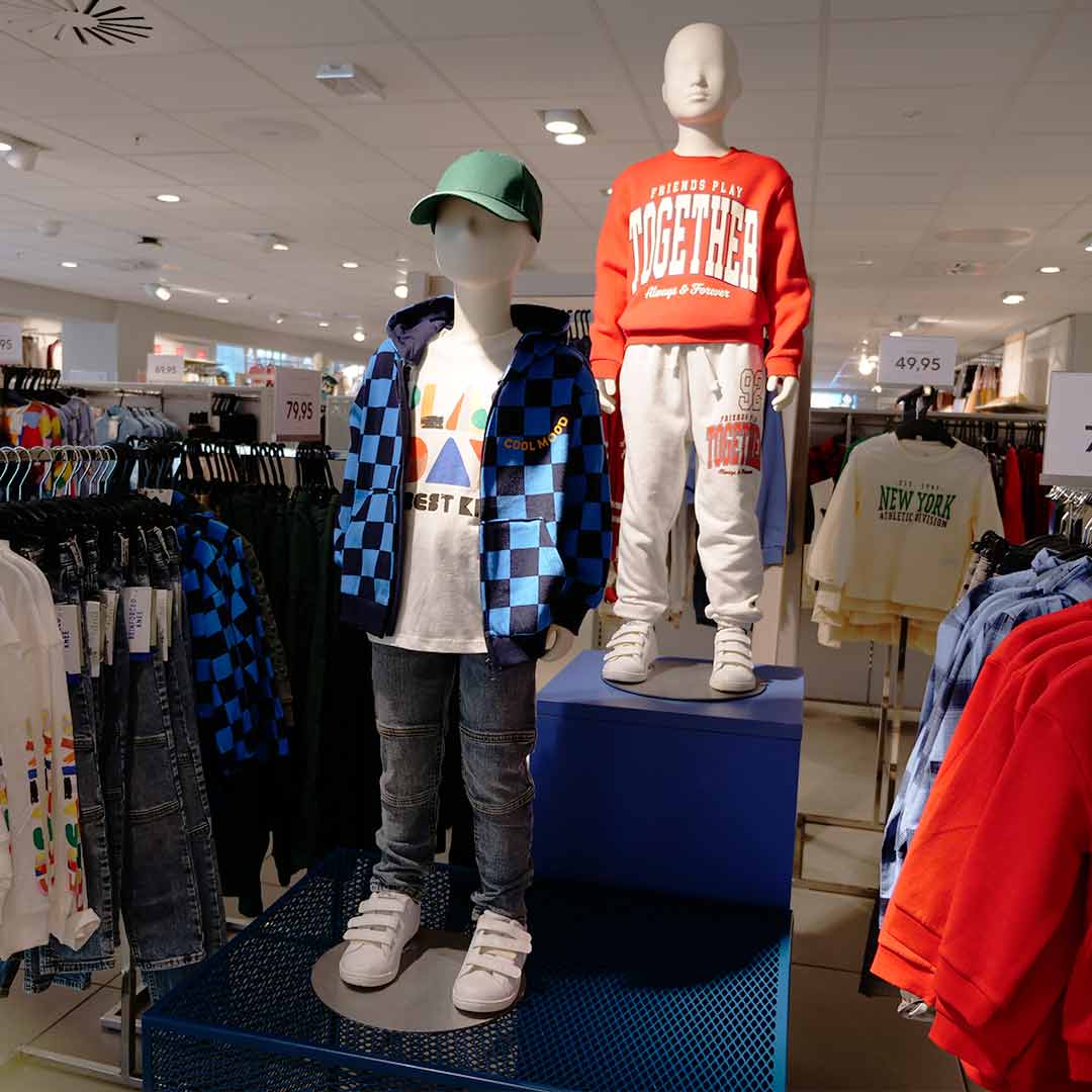H&M Moderigtigt tøj hele familien | Shoppingcenter