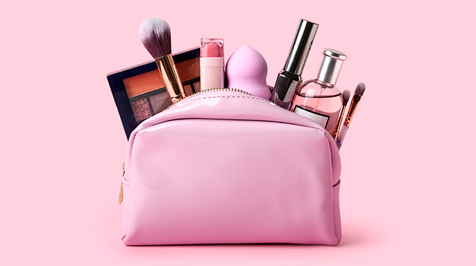 Beauty produkter i toilettaske
